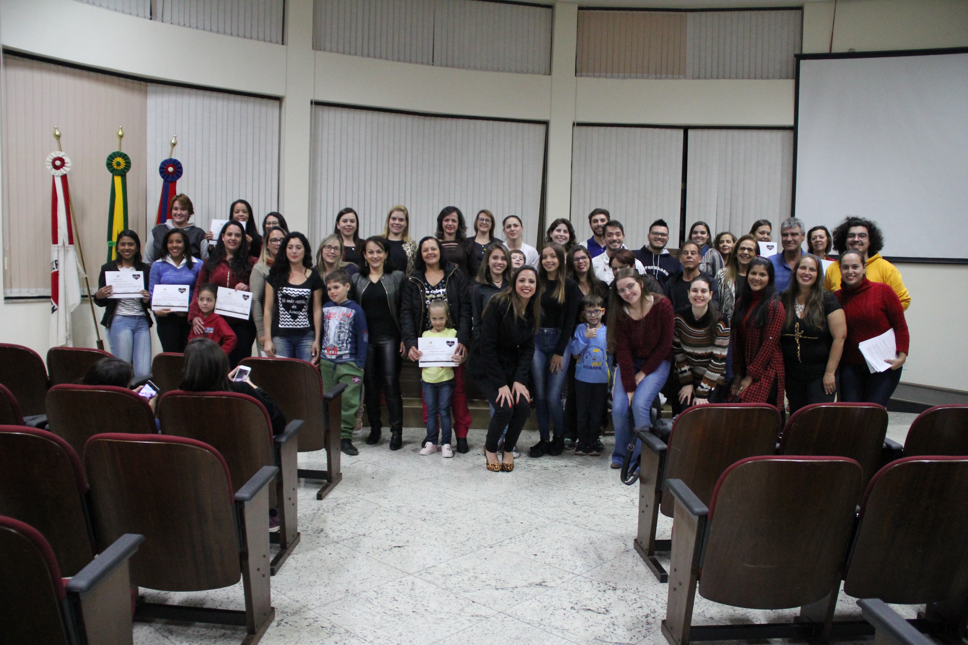 Imagem 1 da notícia: Câmara forma 9ª turma de Libras